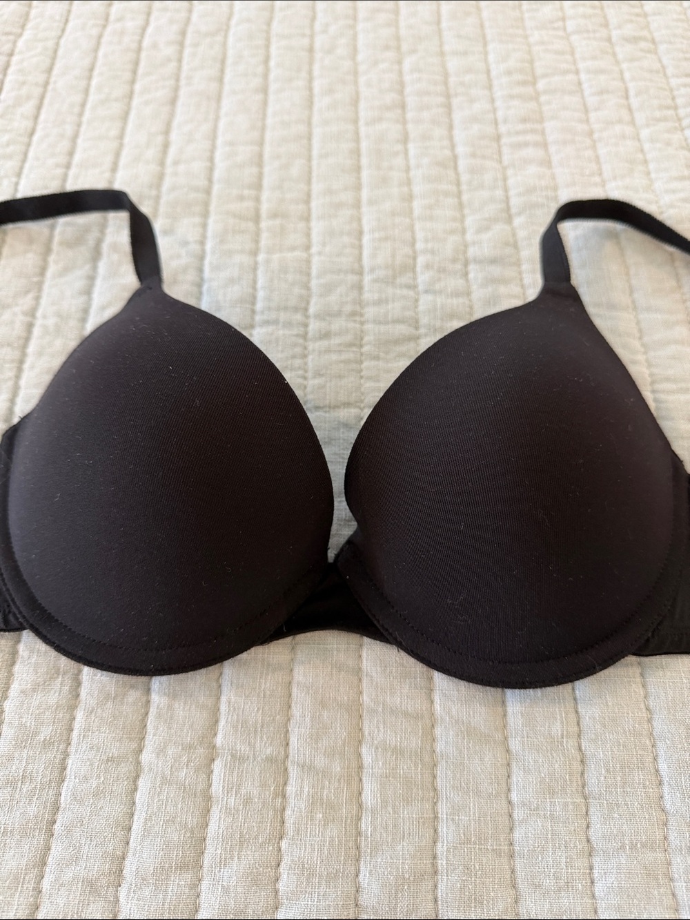 PINK Victoria's Secret Black Smooth T-Shirt Bra